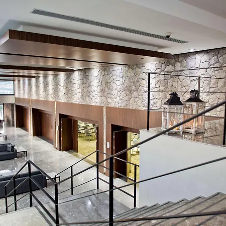 Ramada By Wyndham Bodrum 5*