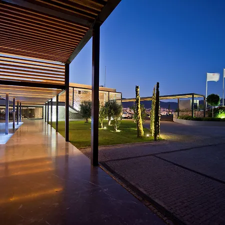 Ramada By Wyndham Bodrum بيتيس
