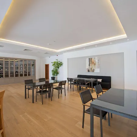 Ramada By Wyndham Bodrum بيتيس