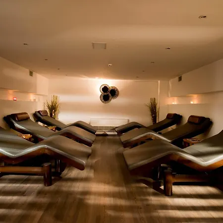Ramada By Wyndham Bodrum فندق بيتيس