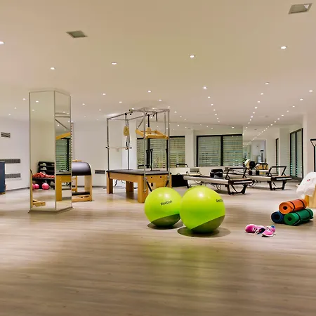 Ramada By Wyndham Bodrum فندق بيتيس