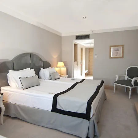 Hotell Ramada By Wyndham Bodrum