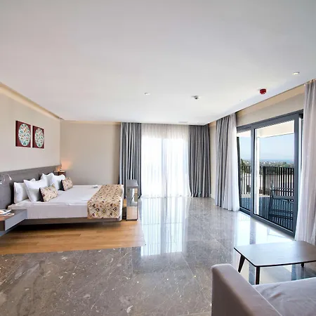 Hotell Ramada By Wyndham Bodrum 5*