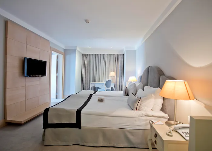 Ramada By Wyndham Bodrum 5*