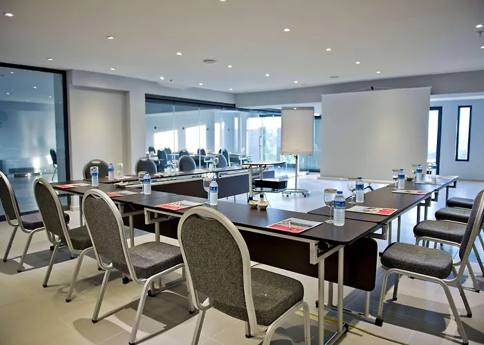 Ramada By Wyndham Bodrum Hotell