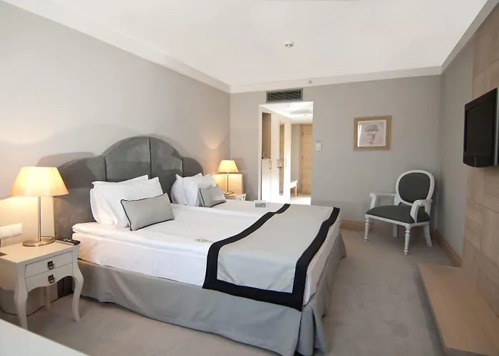 Hotell Ramada By Wyndham Bodrum