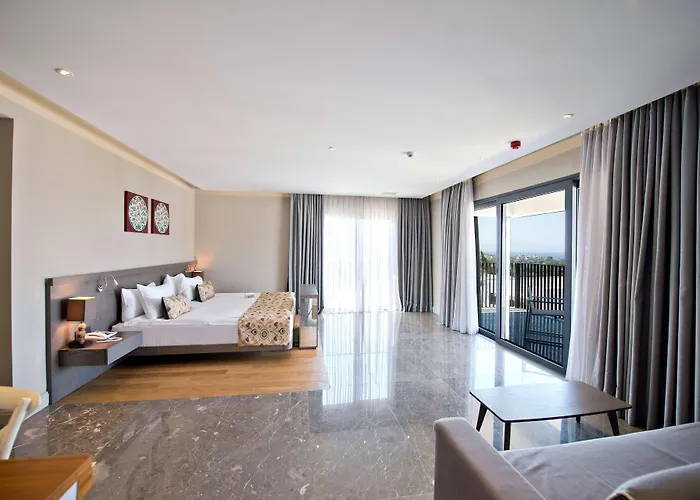 Hotel Ramada By Wyndham Bodrum 5*